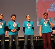Kauno skulptorių komanda apdovanojimų metu