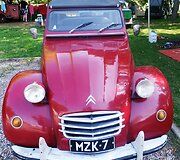 &bdquo;Citro&euml;n 2CV&ldquo; klubo i&scaron; Suomijos nariai vie&scaron;i Kauno kempinge