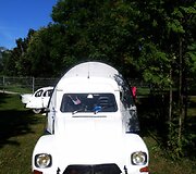 &bdquo;Citro&euml;n 2CV&ldquo; klubo i&scaron; Suomijos nariai vie&scaron;i Kauno kempinge