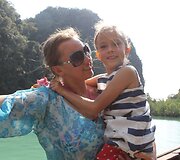 Simona su dukryte Vasare Krabi saloje