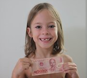Vasarė su vietnamieti&scaron;ku banknotu
