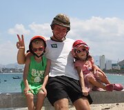 Gyvendami Tailande Kupečiai keliavo po aplinkines &scaron;alis, pavyzdžiui, Vietnamą