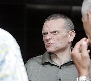 Į laisvę paleistą V.Labanauską-Labą pasitiko ne tik &scaron;eima, bet ir draugai.