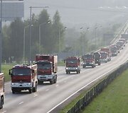 Lenkų ugniagesiai per Lietuvą pasieks Latvijos pasienį, o i&scaron; ten vyks toliau į Rusiją