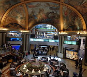 Galerias Pacifico freskos