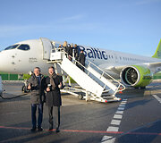 Pirmojo skrydžio su &bdquo;Bombardier CS300&ldquo; akimirkos