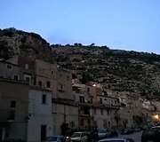Chiafuroje i&scaron;likę pirmyk&scaron;čių gyvetojų urvai, Scicli, Sicilija