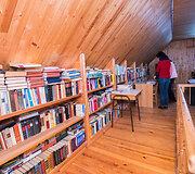  &bdquo;Heide&ldquo; bendrijos name įrengta ir biblioteka, kurioje &ndash; voki&scaron;ka literatūra