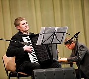 &Scaron;iame koncerte turėjo pasirodyti ir muzikantas S.Auglys. Tačiau prie&scaron; pat festivalį jis pateko į avariją.