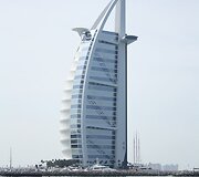 Garsusis burės formos vie&scaron;butis &ndash; Burž al Arab