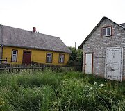 Sodybą sudaro keli pastatai, ugnis sunaikino tik vieną jų