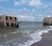 Suverstų į jūrą fortų liekanos