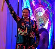  Carrie Chilcott &ndash; viena i&scaron; pirmųjų Kanados indėnų palikuonių
