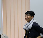 Kaune parodyto forumo teatro &bdquo;4ROOMS&ldquo; spektaklio-diskusijos &bdquo;Ką rei&scaron;kia būti musulmonu Lietuvoje?&ldquo; akimirka