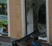 Sekmadieniais eismas Tiltų gatve yra uždraustas.
