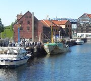 Prekyba buvo organizuojama Danės krantinėje.