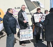 Piketuotojų Klaipėdoje buvo daugiau nei leidžia įstatymai, todėl akcijas jie surengė keliose vietose.