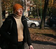 Taikos prospekto gyventoja Aldona piktinosi vairuotojų i&scaron;važinėtais &scaron;aligatviais.