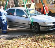 Vienas automobilis nesulaukė vairuotojo ir buvo i&scaron;vežtas techninės pagalbos automobilio.
