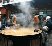 &Scaron;ventės dalyviai ragavo klaipėdieti&scaron;ką &scaron;iupinį.