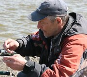 Kai geras laimikis - žvajams paplūdimiai nerūpi. 