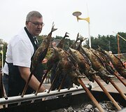 Klaudijus Pakutinskas kvietė paragauti skumbrės
