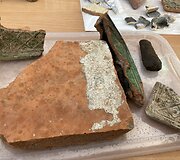 Archeologai pristatė radinius, aptiktus &scaron;v. Jono bažnyčios Klaipėdos senamiestyje, vietoje.