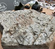 Archeologai pristatė radinius, aptiktus &scaron;v. Jono bažnyčios Klaipėdos senamiestyje, vietoje.