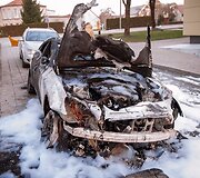 Gargžduose naktį  degė automobilis