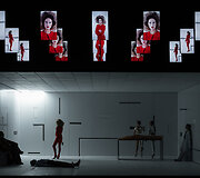 Scena i&scaron; spektaklio &bdquo;Sugrįžimas&ldquo; Klaipėdos dramos teatre