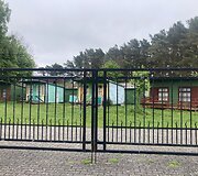 Mediniai nameliai &Scaron;ventosios bažnyčios pa&scaron;onėje 