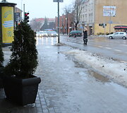 Klaipėdoje sniego krūvas keičia balos