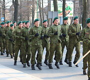 500 karių Lietuvos įstojimo į NATO metines paminėjo dalyvaudami simboliniame bėgime.