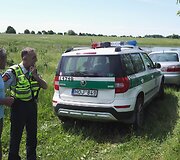 Vandalai Mickų kaime i&scaron;vartė devynis avilius