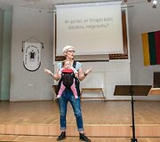 Sanna Karosas ir mažoji Iva