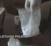 I&scaron;sinuomotose patalpose policijos pareigūnai aptiko didelius kvai&scaron;alų kiekius 