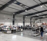 Klaipėdiečiai nutarė įgyvendinti analogų Baltijos &scaron;alyse neturintį projektą: universalų 7500 kv. m ploto gamybinį pastatą &bdquo;Flexstart&ldquo;.