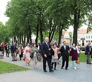 Antradienio vakarą į uostamiestį atvyko 35 asmenų delegacija, kurią sudaro Kudžio meras p. Joji Endo, miesto tarybos vadovas p. Koshi Nakatai, kiti savivaldybės pareigūnai bei 23 Kudžio miestiečiai.