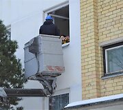&Scaron;imto metų sulaukusią palangi&scaron;kę Adelę Čižauskienę originaliai pasveikino meras &Scaron;. Vaitkus.
