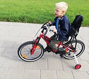 Mažojo Dominyko &scaron;eima svajoja apie operaciją JAV, kuri jų sūnui dovanotų kitokią gyvenimo kokybę.