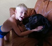 Mažojo Dominyko &scaron;eima svajoja apie operaciją JAV, kuri jų sūnui dovanotų kitokią gyvenimo kokybę.