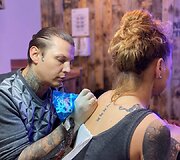 D.Djačkovas ir jo i&scaron;pie&scaron;tos tatuiruotės