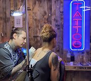 D.Djačkovas ir jo i&scaron;pie&scaron;tos tatuiruotės