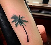 D.Djačkovo per vieną dieną atliktos tatuiruotės.