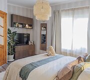 IKEA namai įgyvendinus pokyčius: miegamajame &ndash; jauki laisvalaikio erdvė