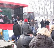 Linksmybės.
