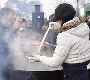 Gatvėje garavo žuvienė.