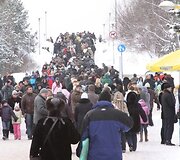 Jūros link traukė gausybė svečių.