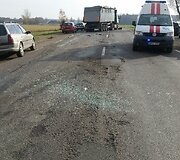 Netoli Dotnuvos avarijos metu susidūrė sunkvežimis ir &bdquo;Audi&ldquo; 