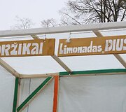 Prisiminti pirmąsias kurorto &scaron;ventes kvietė ragaujant limonado ir pyragaičių.